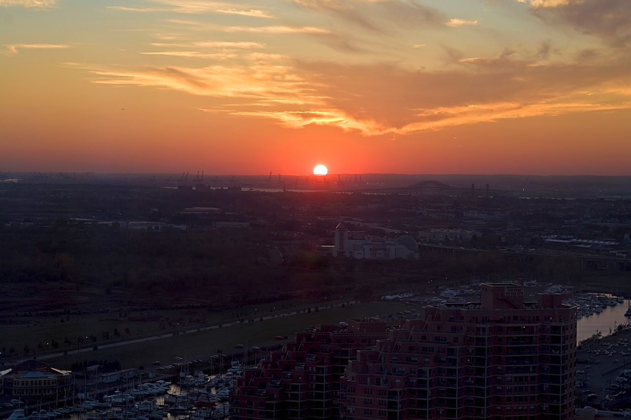 sunset_at_newark.jpg